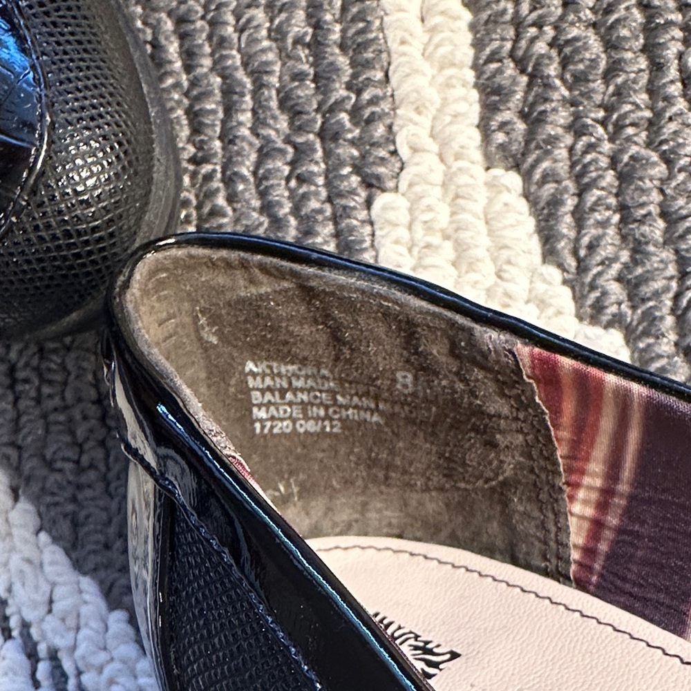 Anne Klein Black Patent Tassel Loafers - Picture 5 of 6